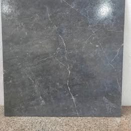 Cerámica nantes negro 56x56 de 1ra